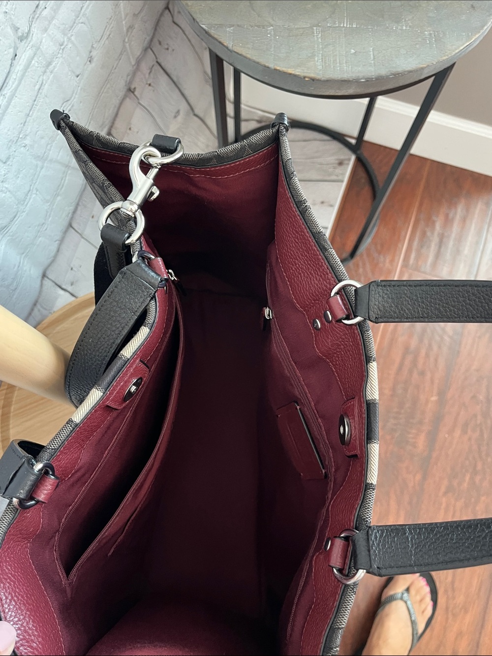 Coach Dempsey Tote 40 In Signature Jacquard with Strip and Patch - Picture 8 of 13